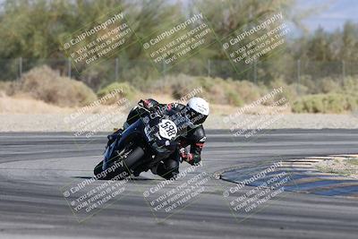 media/Nov-01-2025-CVMA (Sat) [[fc0f7531b8]]/Race 4-500-400-350 Supersport/